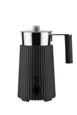 Alessi MDL13 B Milchaufschäumer: Induktions-Milchaufschäumer mit Kanne aus Edelstahl und schwarzem, geriffeltem Gehäuse.